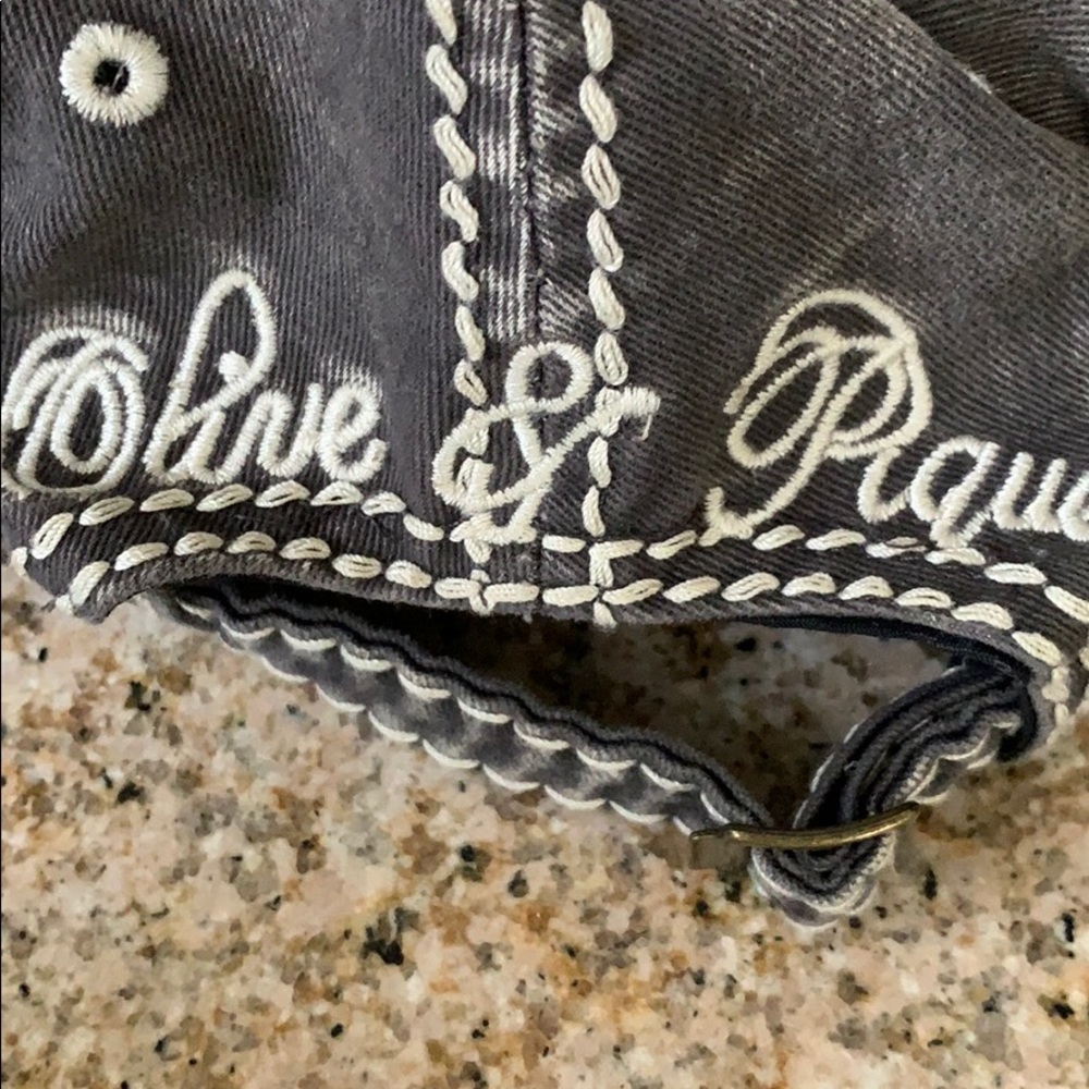 Hat from buckle - Picture 3 of 5